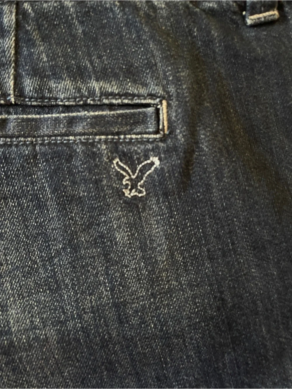 American Eagle Outfitters pairs women’s
